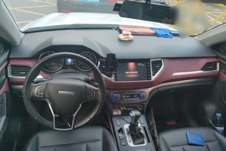 Used Haval H6 Coupe 2019 1.5T Automatic Two-Wheel Drive Elite Version China V Standard Center Console
