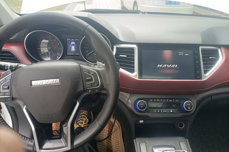 Used Haval H6 Coupe 2019 1.5T Automatic Two-Wheel Drive Luxury Smart Connectivity Version China VI Standard Center Console