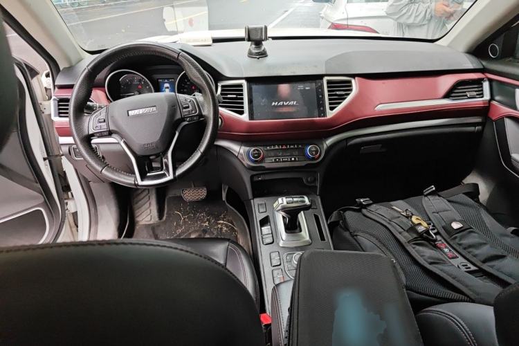 Used Haval H6 Coupe 2019 1.5T Automatic Two-Wheel Drive Elite Version China VI Standard Center Console