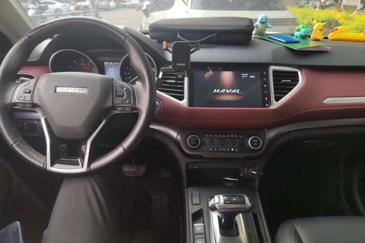 Used Haval H6 Coupe 2019 1.5T Automatic Two-Wheel Drive Luxury Smart Connectivity Version China VI Standard Center Console