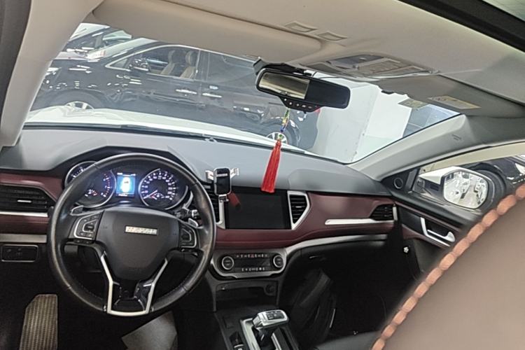 Used Haval H6 Coupe 2019 1.5T Automatic Two-Wheel Drive Ultra-Luxury Smart Connectivity Model China VI Standard Center Console