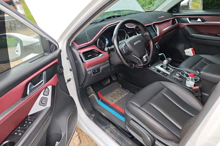Used Haval H6 Coupe 2019 1.5T Automatic Two-Wheel Drive Luxury Smart Connectivity Version China V Standard Driver Seat