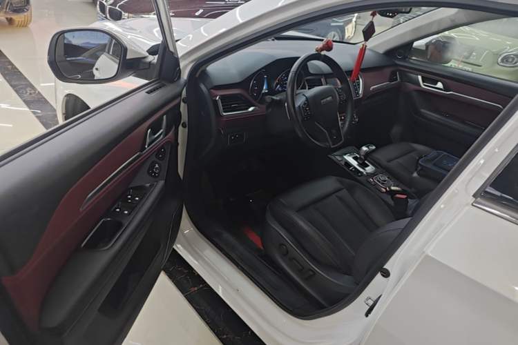 Used Haval H6 Coupe 2019 1.5T Automatic Two-Wheel Drive Ultra-Luxury Smart Connectivity Model China VI Standard Driver Seat