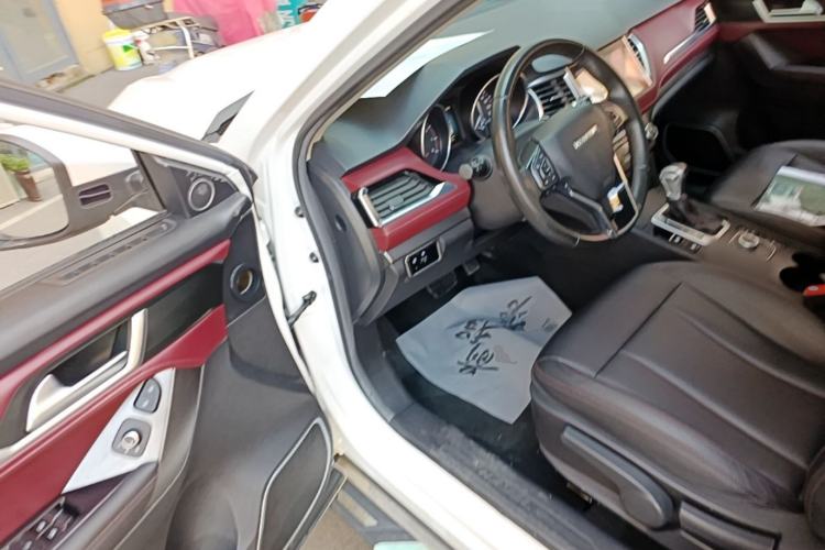 Used Haval H6 Coupe 2019 1.5T Automatic Two-Wheel Drive Luxury Smart Connectivity Version China V Standard Driver Seat