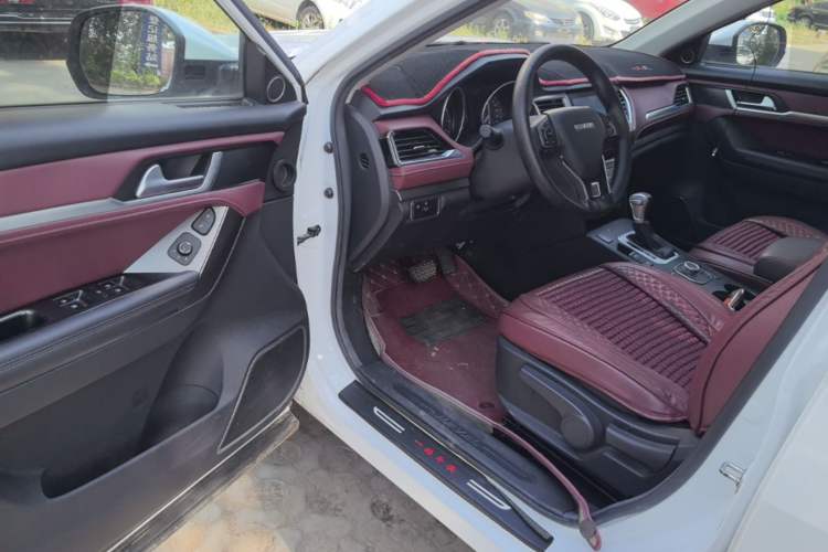 Used Haval H6 Coupe 2019 1.5T Automatic Two-Wheel Drive Luxury Smart Connectivity Version China V Standard Driver Seat