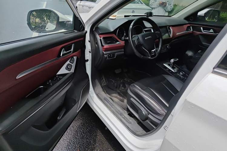 Used Haval H6 Coupe 2019 1.5T Automatic Two-Wheel Drive Elite Version China VI Standard Driver Seat