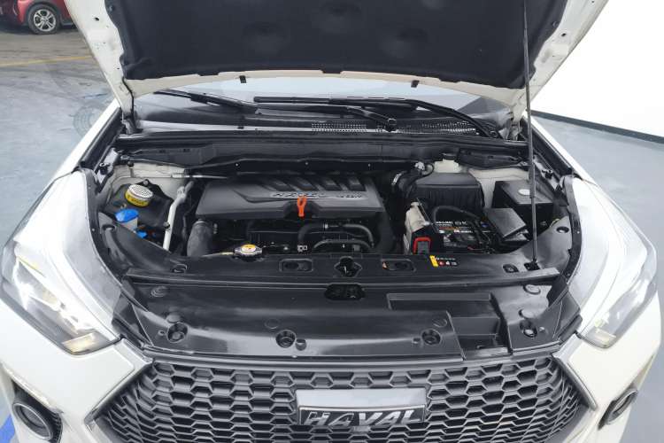 Used Haval H6 Coupe 2019 1.5T Automatic Two-Wheel Drive Luxury Smart Connectivity Version China VI Standard Engine Bay
