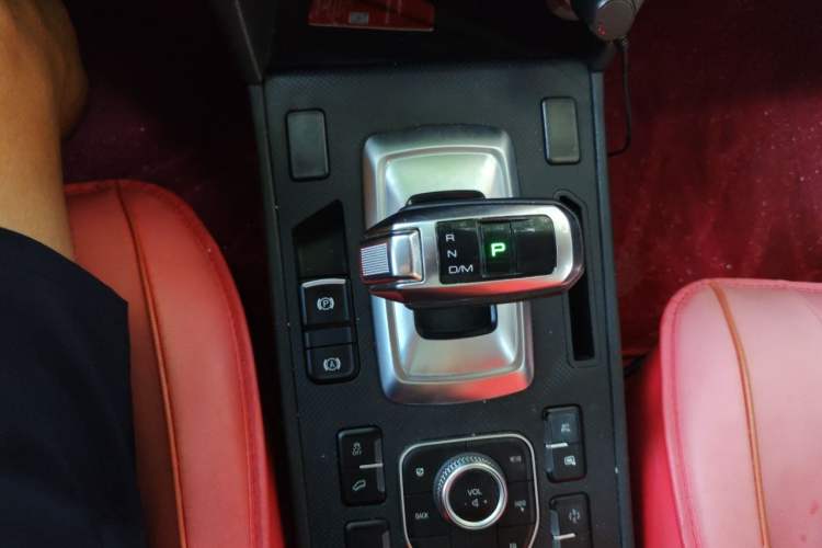 Used Haval H6 Coupe 2019 1.5T Automatic Two-Wheel Drive Luxury Smart Connectivity Version China VI Standard Gear Lever