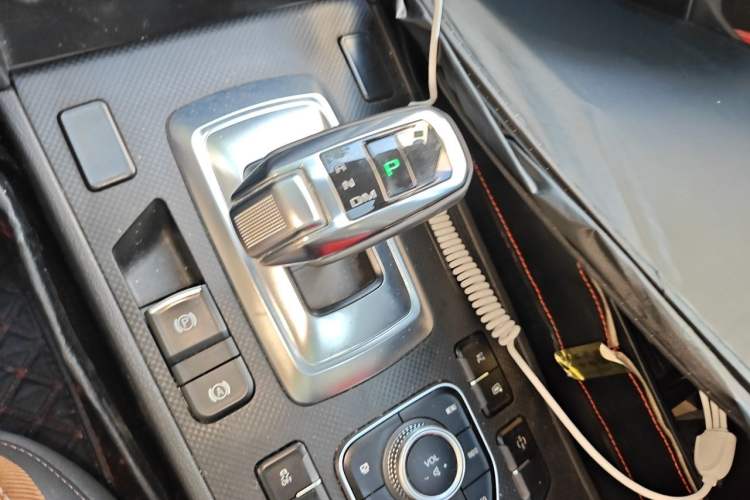 Used Haval H6 Coupe 2019 1.5T Automatic Two-Wheel Drive Elite Version China VI Standard Gear Lever