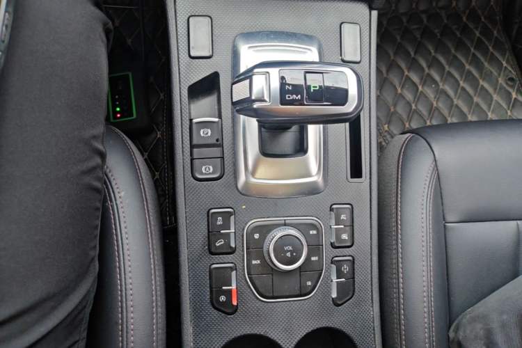 Used Haval H6 Coupe 2019 1.5T Automatic Two-Wheel Drive Luxury Smart Connectivity Version China VI Standard Gear Lever