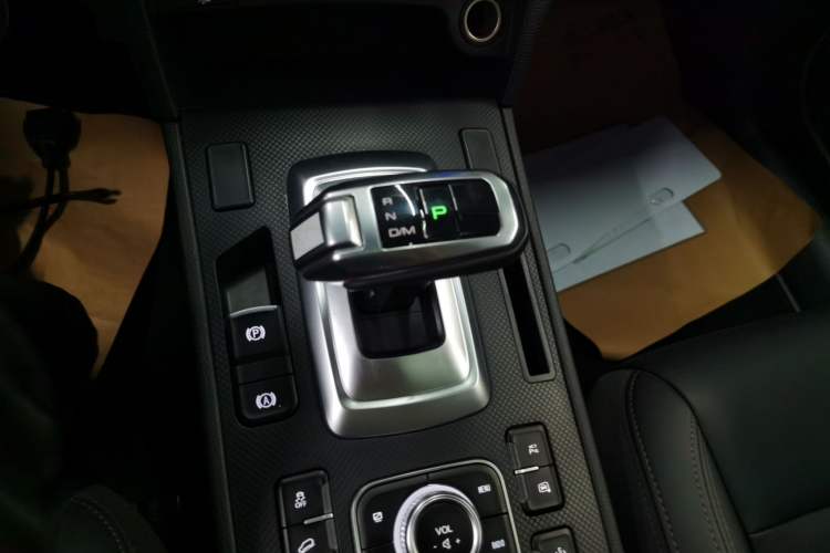 Used Haval H6 Coupe 2019 1.5T Automatic Two-Wheel Drive Luxury Smart Connectivity Version China VI Standard Gear Lever