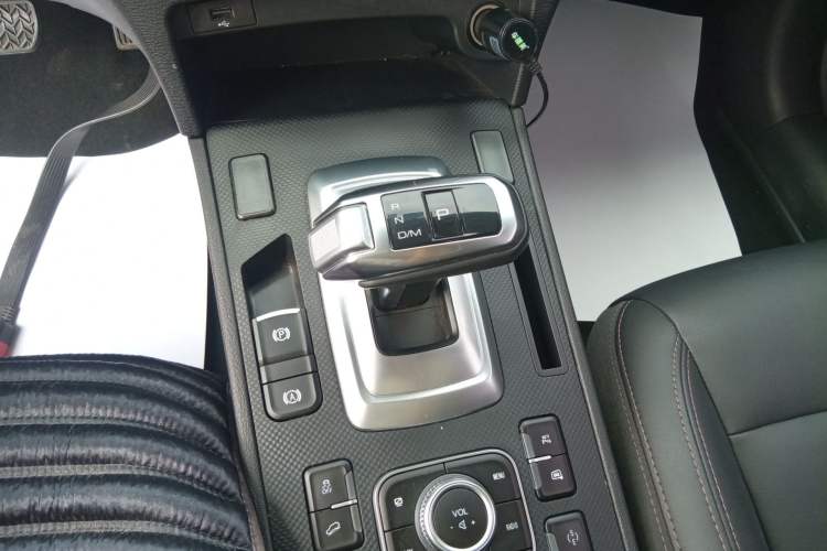 Used Haval H6 Coupe 2019 1.5T Automatic Two-Wheel Drive Luxury Smart Connectivity Version China VI Standard Gear Lever