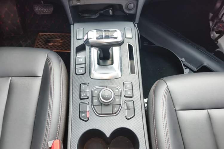 Used Haval H6 Coupe 2019 1.5T Automatic Two-Wheel Drive Ultra-Luxury Smart Connectivity Model China VI Standard Gear Lever
