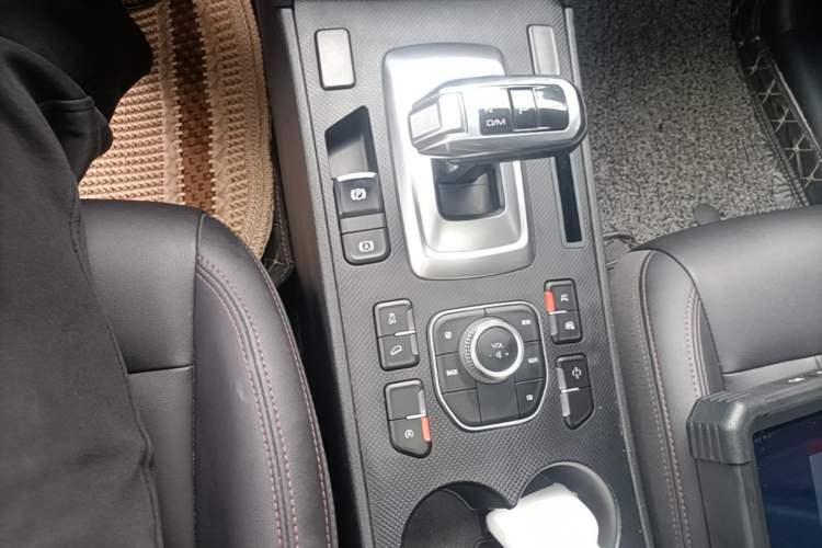 Used Haval H6 Coupe 2019 1.5T Automatic Two-Wheel Drive Luxury Smart Connectivity Version China VI Standard Gear Lever