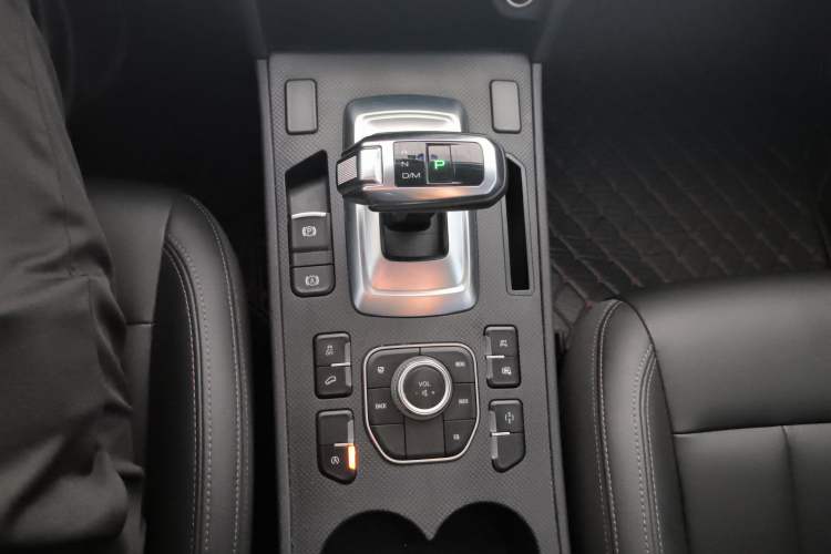 Used Haval H6 Coupe 2019 1.5T Automatic Two-Wheel Drive Luxury Smart Connectivity Version China VI Standard Gear Lever