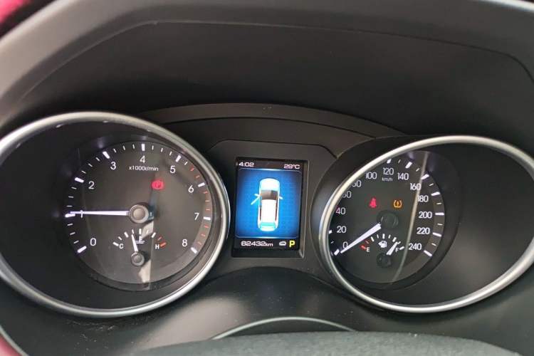Used Haval H6 Coupe 2019 1.5T Automatic Two-Wheel Drive Luxury Smart Connectivity Version China V Standard Instrument Cluster