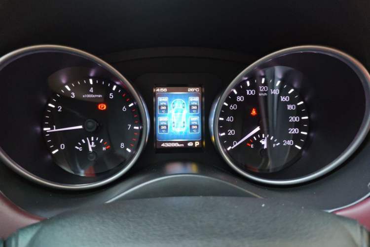 Used Haval H6 Coupe 2019 1.5T Automatic Two-Wheel Drive Luxury Smart Connectivity Version China VI Standard Instrument Cluster