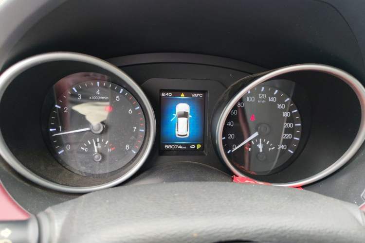 Used Haval H6 Coupe 2019 1.5T Automatic Two-Wheel Drive Luxury Smart Connectivity Version China V Standard Instrument Cluster