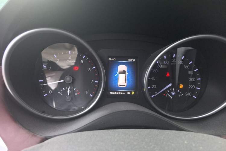 Used Haval H6 Coupe 2019 1.5T Automatic Two-Wheel Drive Luxury Smart Connectivity Version China V Standard Instrument Cluster