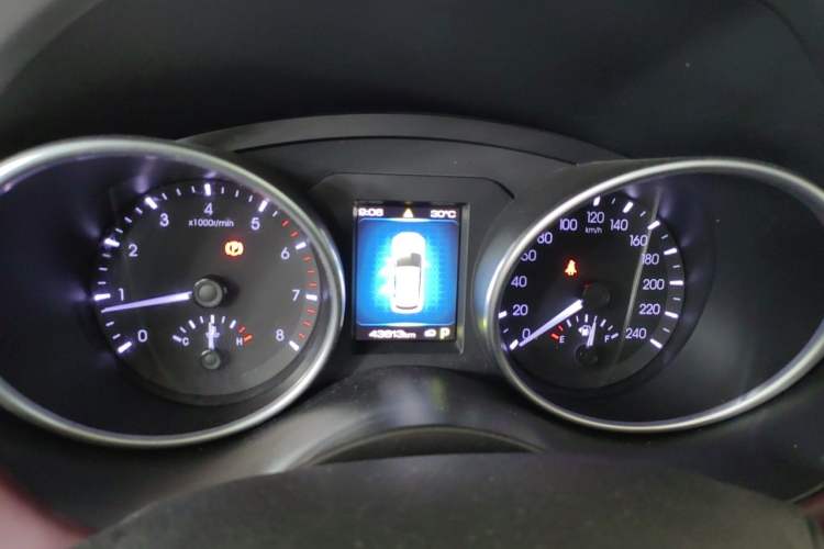 Used Haval H6 Coupe 2019 1.5T Automatic Two-Wheel Drive Luxury Smart Connectivity Version China VI Standard Instrument Cluster