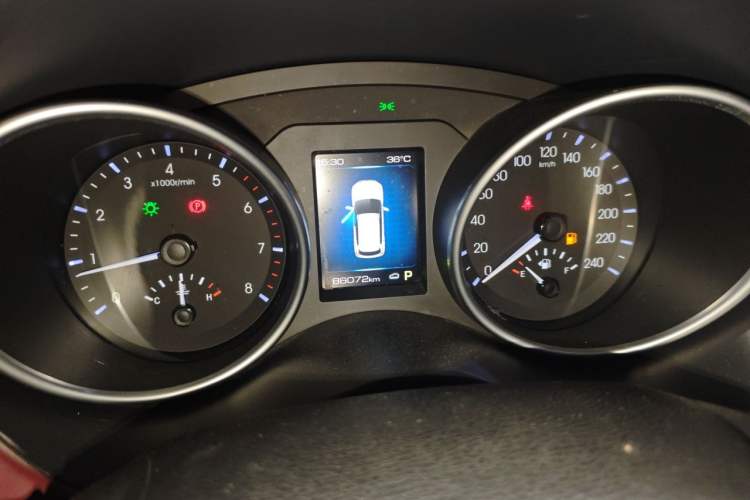 Used Haval H6 Coupe 2019 1.5T Automatic Two-Wheel Drive Luxury Smart Connectivity Version China V Standard Instrument Cluster