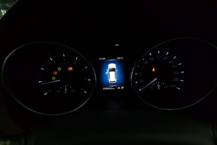 Used Haval H6 Coupe 2019 1.5T Automatic Two-Wheel Drive Luxury Smart Connectivity Version China VI Standard Instrument Cluster