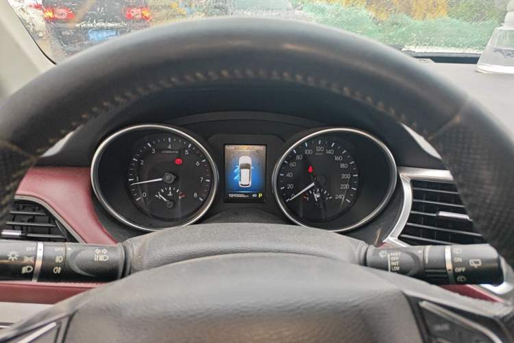 Used Haval H6 Coupe 2019 1.5T Automatic Two-Wheel Drive Luxury Smart Connectivity Version China V Standard Instrument Cluster