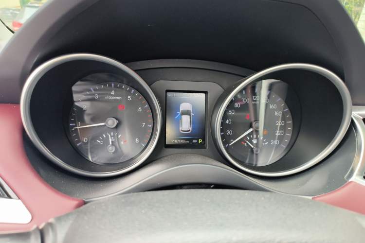Used Haval H6 Coupe 2019 1.5T Automatic Two-Wheel Drive Luxury Smart Connectivity Version China V Standard Instrument Cluster