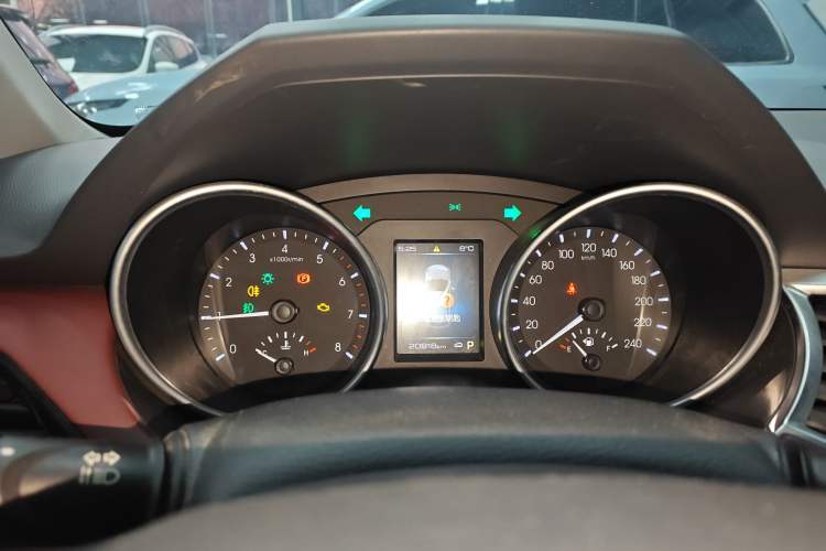 Used Haval H6 Coupe 2019 1.5T Automatic Two-Wheel Drive Luxury Smart Connectivity Version China VI Standard Instrument Cluster