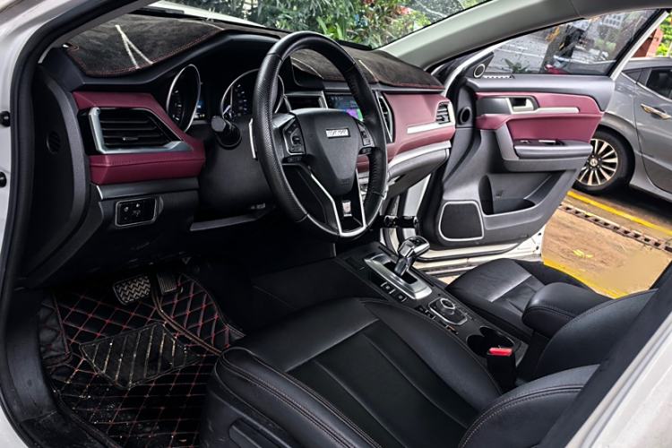 Used Haval H6 Coupe 2019 1.5T Automatic Two-Wheel Drive Elite Version China VI Standard Interior 12