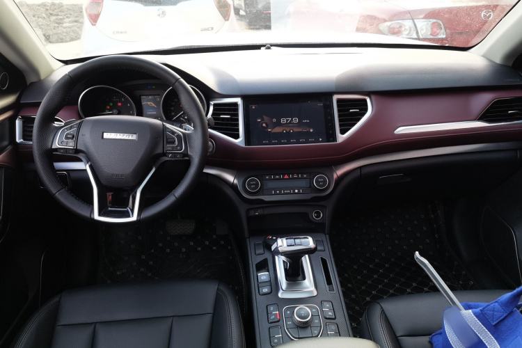 Used Haval H6 Coupe 2019 1.5T Automatic Two-Wheel Drive Luxury Smart Connectivity Version China VI Standard Interior 2