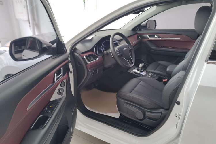 Used Haval H6 Coupe 2019 1.5T Automatic Two-Wheel Drive Luxury Smart Connectivity Version China VI Standard Interior 5