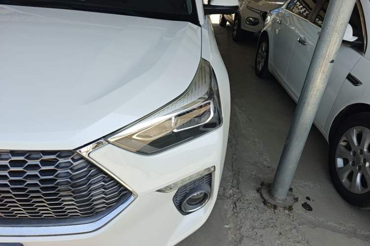 Used Haval H6 Coupe 2019 1.5T Automatic Two-Wheel Drive Elite Version China VI Standard Left Front Headlight