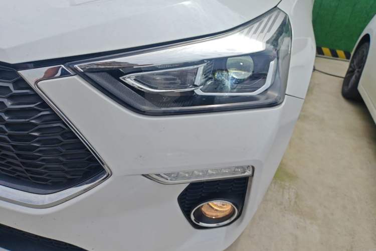 Used Haval H6 Coupe 2019 1.5T Automatic Two-Wheel Drive Luxury Smart Connectivity Version China VI Standard Left Front Headlight