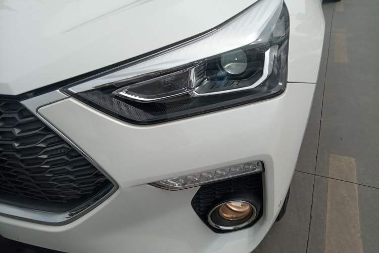 Used Haval H6 Coupe 2019 1.5T Automatic Two-Wheel Drive Luxury Smart Connectivity Version China VI Standard Left Front Headlight