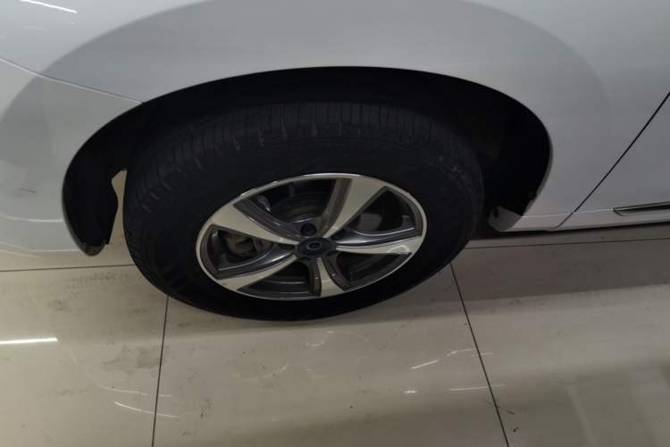 Used Haval H6 Coupe 2019 1.5T Automatic Two-Wheel Drive Luxury Smart Connectivity Version China VI Standard Left Front Wheel Hub