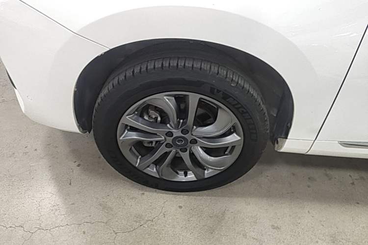 Used Haval H6 Coupe 2019 1.5T Automatic Two-Wheel Drive Ultra-Luxury Smart Connectivity Model China VI Standard Left Front Wheel Hub
