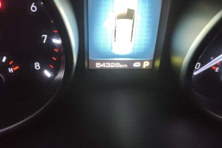 Used Haval H6 Coupe 2019 1.5T Automatic Two-Wheel Drive Luxury Smart Connectivity Version China V Standard Odometer Close Up