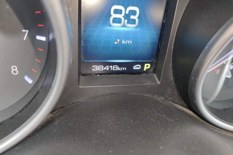 Used Haval H6 Coupe 2019 1.5T Automatic Two-Wheel Drive Luxury Smart Connectivity Version China V Standard Odometer Close Up