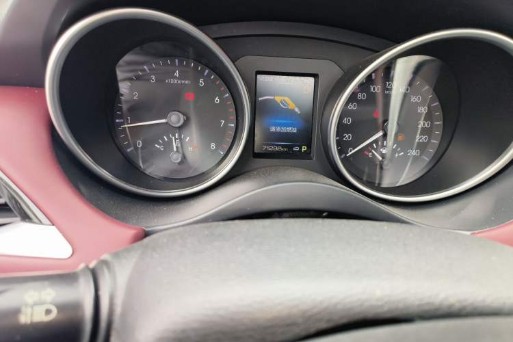 Used Haval H6 Coupe 2019 1.5T Automatic Two-Wheel Drive Luxury Smart Connectivity Version China V Standard Odometer Close Up