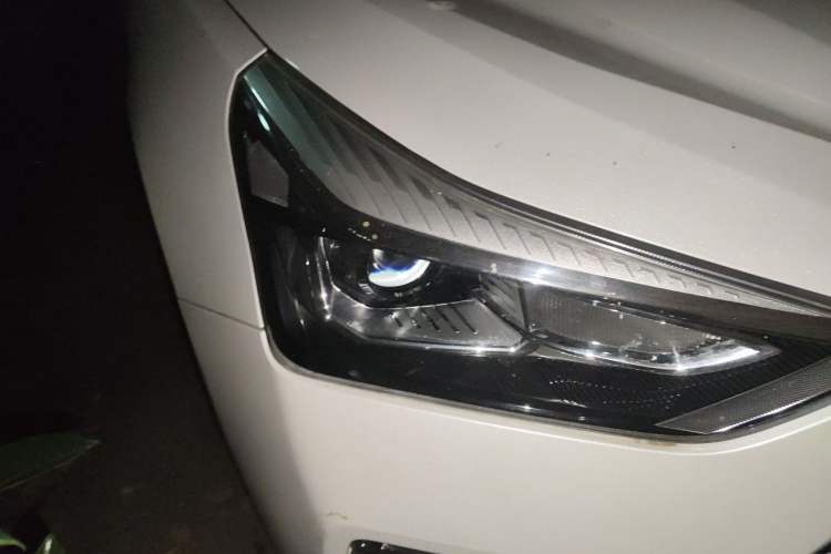 Used Haval H6 Coupe 2019 1.5T Automatic Two-Wheel Drive Luxury Smart Connectivity Version China V Standard Right Front Headlight