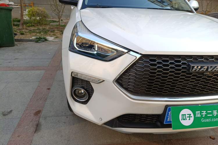 Used Haval H6 Coupe 2019 1.5T Automatic Two-Wheel Drive Luxury Smart Connectivity Version China VI Standard Right Front Headlight