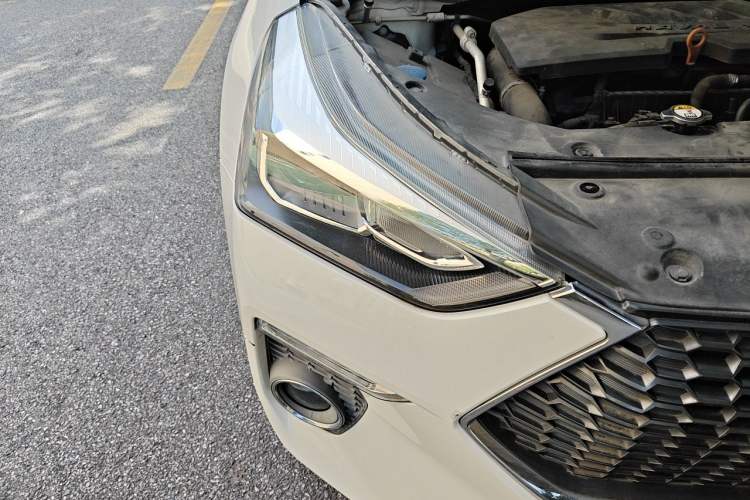 Used Haval H6 Coupe 2019 1.5T Automatic Two-Wheel Drive Elite Version China VI Standard Right Front Headlight