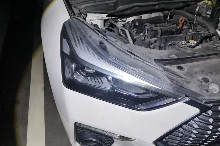 Used Haval H6 Coupe 2019 1.5T Automatic Two-Wheel Drive Luxury Smart Connectivity Version China VI Standard Right Front Headlight