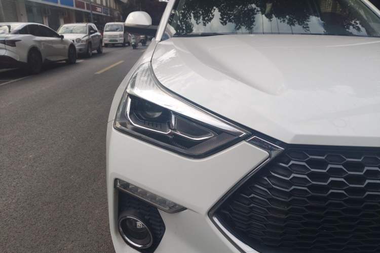 Used Haval H6 Coupe 2019 1.5T Automatic Two-Wheel Drive Luxury Smart Connectivity Version China VI Standard Right Front Headlight