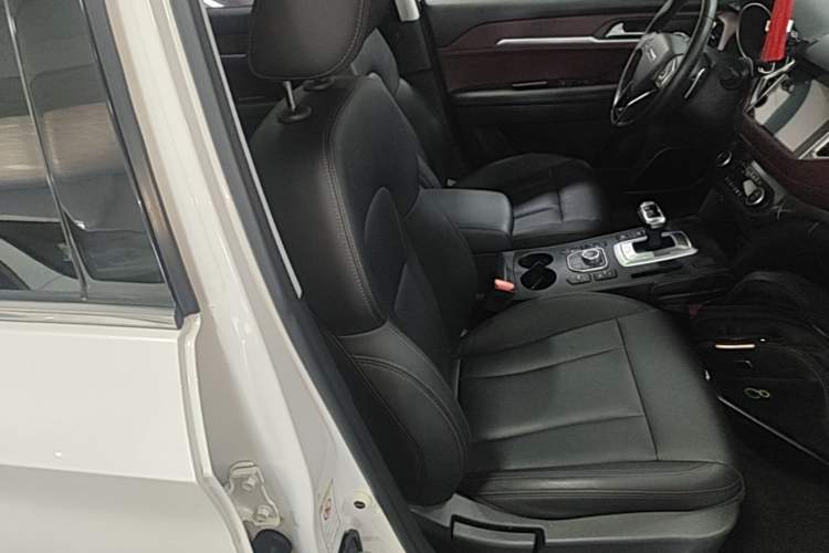 Used Haval H6 Coupe 2019 1.5T Automatic Two-Wheel Drive Ultra-Luxury Smart Connectivity Model China VI Standard Right Front Seat