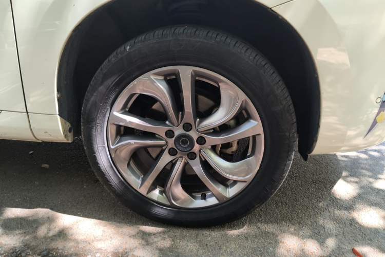 Used Haval H6 Coupe 2019 1.5T Automatic Two-Wheel Drive Ultra-Luxury Smart Connectivity Version China V Emission Standard Right Front Wheel Hub