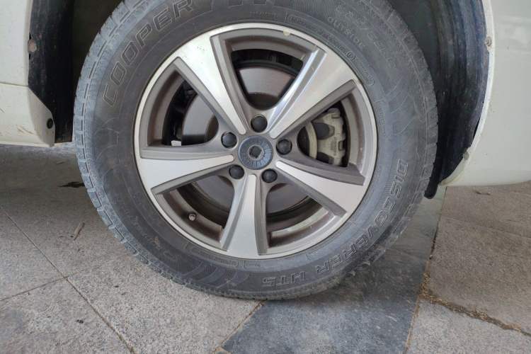 Used Haval H6 Coupe 2019 1.5T Automatic Two-Wheel Drive Luxury Smart Connectivity Version China VI Standard Right Front Wheel Hub