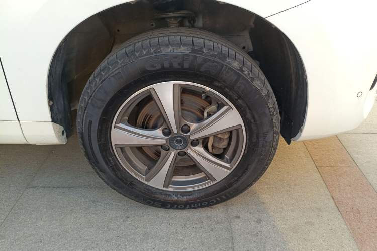 Used Haval H6 Coupe 2019 1.5T Automatic Two-Wheel Drive Luxury Smart Connectivity Version China VI Standard Right Front Wheel Hub