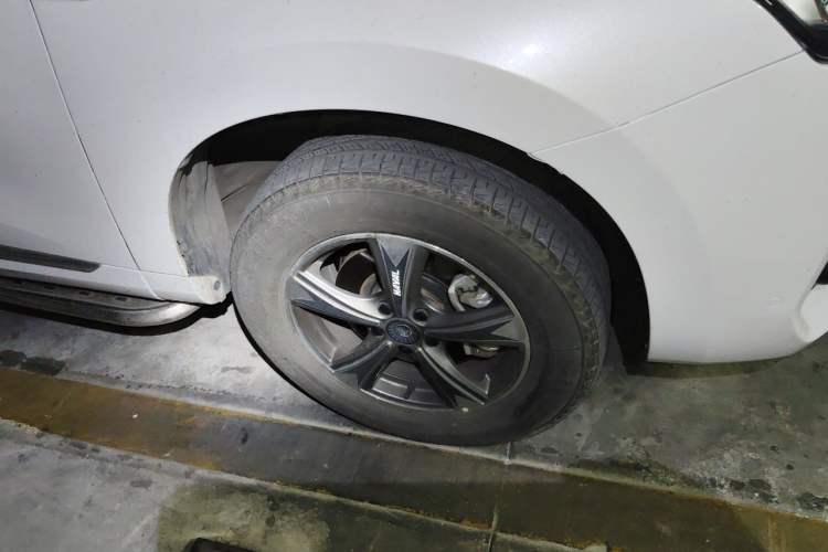 Used Haval H6 Coupe 2019 1.5T Automatic Two-Wheel Drive Luxury Smart Connectivity Version China VI Standard Right Front Wheel Hub